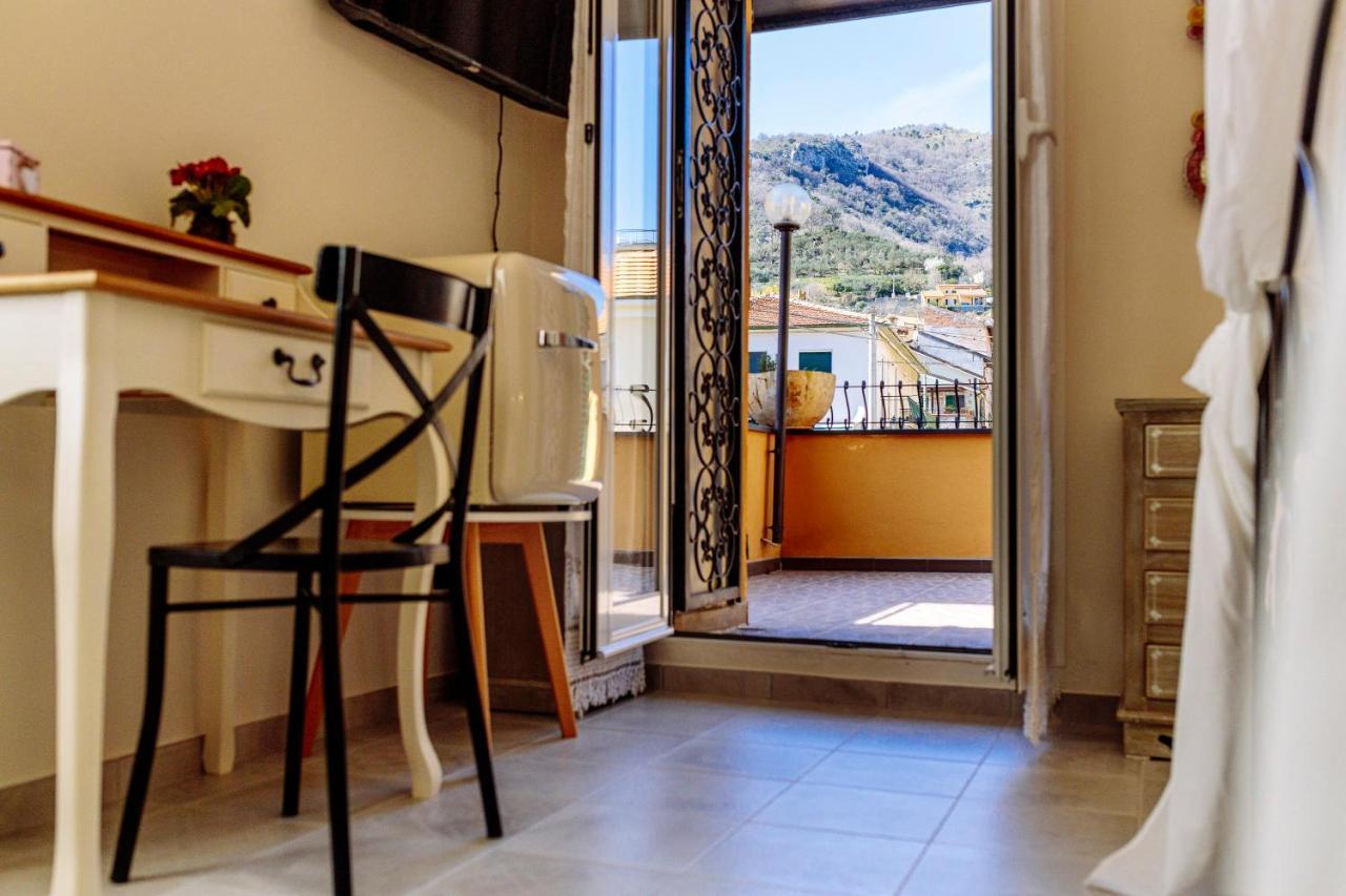 Come Nelle Favole The Classic B&B Toirano Eksteriør bilde